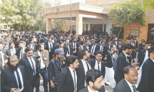 Sindh lawyers&rsquo; convention calls on Centre to end canals project or face protests