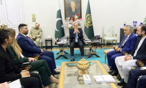 اسلام آباد: وزیراعظم شہباز شریف سے برطانوی وزیر لارڈ واجد خان کی ملاقات