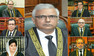سویلین کا ملٹری ٹرائل: یہ کیا مذاق ہے، بلاوجہ کیس کیوں لٹکا رہے ہیں؟ جسٹس مندوخیل