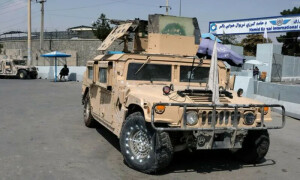 افغانستان میں چھوڑے گئے امریکی ہتھیار عسکریت پسندوں کو فروخت کردیے گئے، برطانوی میڈیا