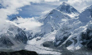 کوہ ہندوکش و ہمالیہ میں برف باری کم ترین سطح پر پہنچ گئی، دو ارب انسان خطرے سے دوچار، رپورٹ