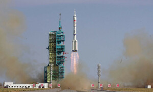 Three Chinese astronauts blast off for Tiangong space station