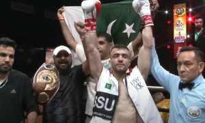 پاکستان کے عثمان وزیر نے بھارتی باکسر کو پہلے ہی راؤنڈ میں ناک آؤٹ کردیا