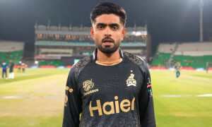 جواب دینا مجھے بھی آتا ہے لیکن بڑوں نے عزت کرنا سکھائی ہے، بابراعظم
