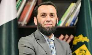 بھارت کی دھمکی سنجیدہ لے رہے ہیں، مسلح افواج ہر وقت تیار رہتی ہیں، عطا تارڑ