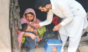 Rawalpindi health workers&rsquo; protest against hospitals outsourcing mars anti-polio campaign