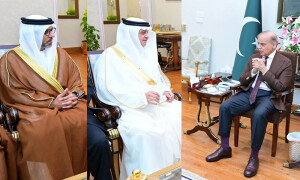 وزیراعظم سے سعودی، اماراتی اور کویتی سفرا کی ملاقاتیں، خطے میں امن کیلئے ملکر کام کرنے کی خواہش کا اظہار