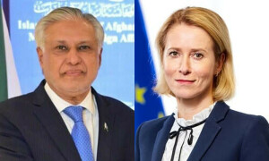 اسحٰق ڈار کا یورپی یونین کی نمائندہ سے رابطہ، علاقائی پیش رفت کے بارے میں آگاہ کیا