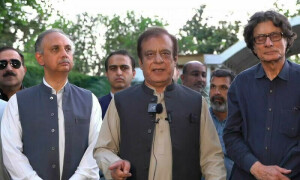 پی ٹی آئی کا پاک-بھارت صورتحال پر حکومتی بریفنگ میں شرکت سے انکار