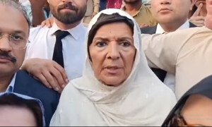 عمران خان کے اکاؤنٹس سے اب کسی ولاگر کی پروموشن نہیں ہوگی، علیمہ خان