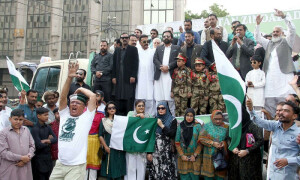 پاک فوج سے اظہار یکجہتی کیلئے ملک بھر میں ریلیاں، شرکا کے پاک افواج زندہ باد کے نعرے