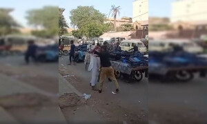 کراچی: صدر میں بزرگ ریڑھی بان پر مبینہ تشدد، تین پولیس اہلکار گرفتار