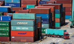 Shipping lines start imposing surcharges on Pakistan&rsquo;s cargo