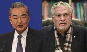 وزیر خارجہ اسحٰق ڈار اور چینی ہم منصب میں رابطہ، علاقائی صورتحال پر تبادلہ خیال