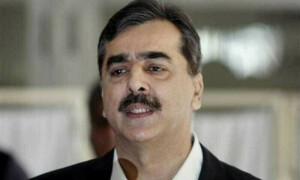 چیئرمین سینیٹ سید یوسف رضا گیلانی سرکاری دورے پر روس پہنچ گئے