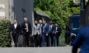 US-China talks to defuse trade row continue in Geneva