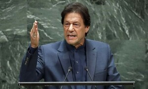 Imran applauds nation and armed forces, calls out Modi&rsquo;s &lsquo;cowardice&rsquo;