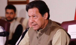 عدالت کا جیل حکام کو عمران خان کی بیٹوں سے بات چیت، ذاتی معالج سے معائنہ کرانے کا حکم