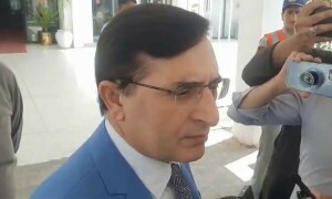 عمران خان سے کسی کی ڈیل نہیں ہوئی، سیاسی معاملات کو مذاکرات سے حل ہونا چاہیے، بیرسٹر گوہر