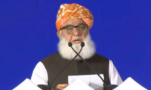 پاکستان نے بھارت کو جواب دیکر غزہ کا بدلہ لے لیا، مولانا فضل الرحمٰن