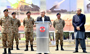 دشمن کی غلامی کسی غیرت مند پاکستانی کو قبول نہیں، صدر آصف زرداری