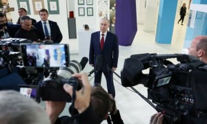 After Putin call, Trump says Russia and Ukraine to start &lsquo;immediate&rsquo; talks on ceasefire