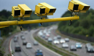 لاہور میں 3800 سے زائد سرکاری گاڑیوں نے ٹریفک قوانین ہوا میں اڑادیے، جرمانہ بھی نہیں دیا