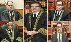 ججز ٹرانسفر کےعمل میں 4 فورمز سے رائے لی گئی، ایک درجے پر بھی انکار ہو تو ٹرانسفر نہیں ہوسکتا، آئینی بینچ