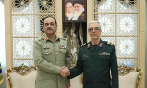 فیلڈ مارشل عاصم منیر کی ایران کے چیف آف جنرل اسٹاف سے ملاقات، دفاعی تعلقات مضبوط بنانے پر اتفاق