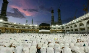 Saudi Arabia tightens Haj rules after heat-related deaths
