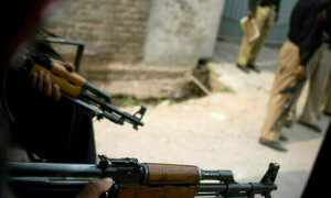 Larkana judge escapes unhurt, police guard killed in dacoits’ firing on convoy