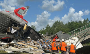 Two bridges in Russia collapse in &lsquo;blasts&rsquo;, 7 dead