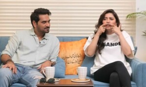 عمر کے ساتھ ہونٹ چھوٹے ہوجاتے ہیں، ماہرہ خان کا پرانی تصویر پر دلچسپ تبصرہ