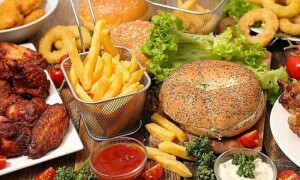 الٹرا پروسیسڈ غذاؤں سے کینسر کے مریضوں میں موت کا خطرہ بڑھنے کا انکشاف
