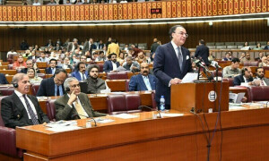 بجٹ میں ٹیکس بیس بڑھانے کیلئے بنیادی اصلاحات نظر نہیں آئیں، ماہرین