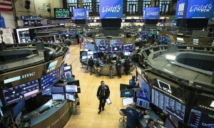 Stocks fall, oil and gold prices jump after ME flare-up