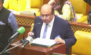 پنجاب اسمبلی میں 5 ہزار 335 ارب روپے کا ٹیکس فری بجٹ پیش، تعلیم، صحت، زراعت پر توجہ مرکوز