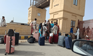 ایران سے 350 پاکستان زائرین اور طلبہ تفتان پہنچ گئے