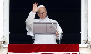 Pope Leo urges world not to forget Gaza&rsquo;s need for humanitarian aid