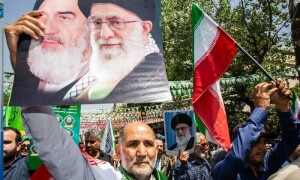 ایران ایک بار پھر جبری امن کا &rsquo;زہر&lsquo; پی لے گا، یا تنازع مزید بڑھائے گا ؟