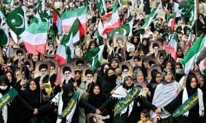 PHOTOS: Protests in Karachi in support of Iran, against US and Israel