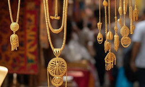 ملک بھر میں سونے کی قیمتیں گر گئیں