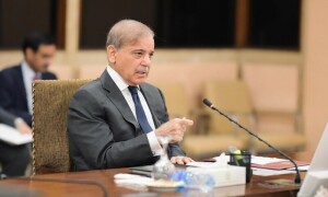 PM lauds economic team, wants tight Muharram security