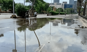 کراچی: 24 گھنٹوں میں سب سے زیادہ بارش سرجانی میں ہوئی، آج بھی بادل برسنے کا امکان