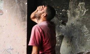 اسرائیلی فورسز کے غزہ پر حملے جاری، امداد کے منتظر لوگوں سمیت 19 فلسطینی شہید