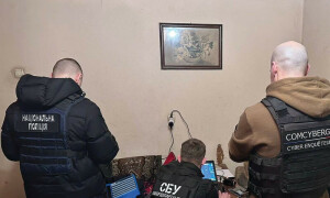 یوکرین نے جاسوسی کے الزام میں چینی باپ بیٹے کو گرفتار کرلیا