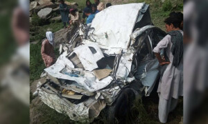 بونیر میں تیز رفتار کار کھائی میں جاگری، 5 افراد جاں بحق