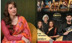 اداکاروں پر صرف کام کی حد تک تنقید ہونی چاہیے، مومنہ اقبال