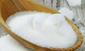 ملک میں چینی کی قیمت کی ڈبل سنچری مکمل