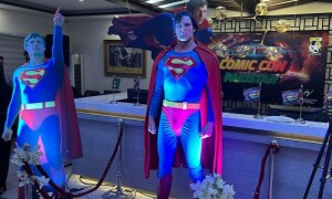 Superfan launches a &lsquo;Superman fan club&rsquo; in Karachi, unveils plans for an upcoming Comic Con in Jan